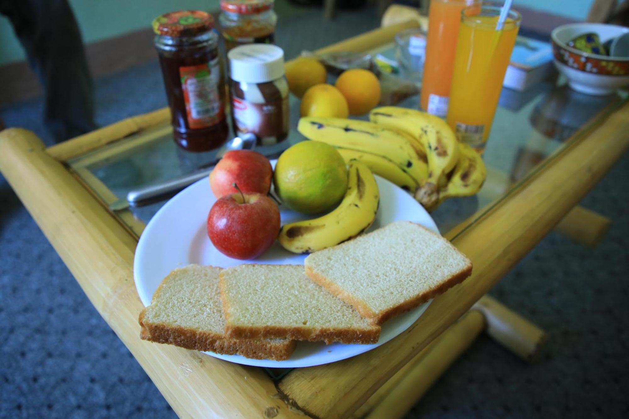 Manuhie Backpackers Lodge Bahir Dar Exteriör bild