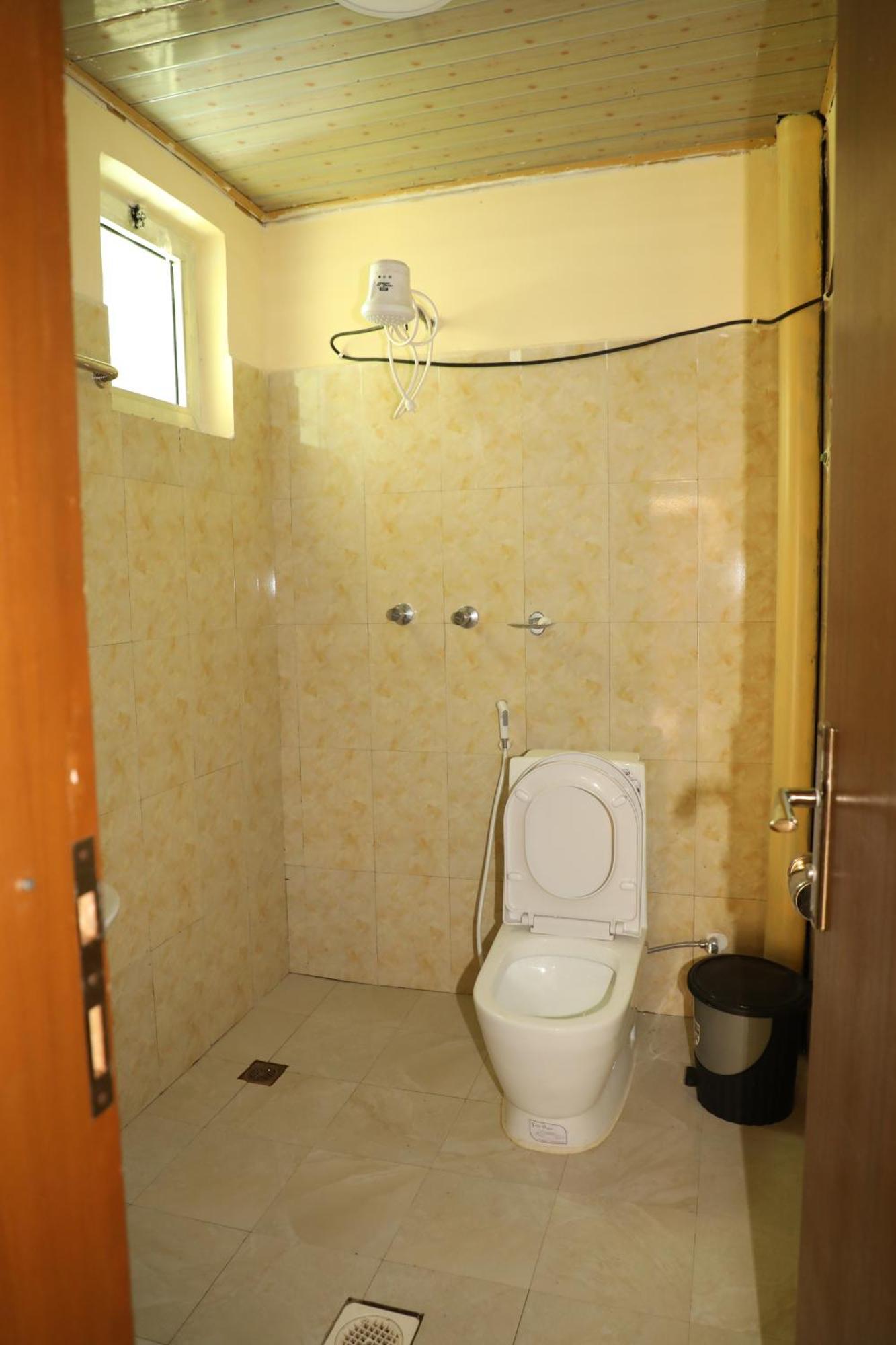 Manuhie Backpackers Lodge Bahir Dar Exteriör bild